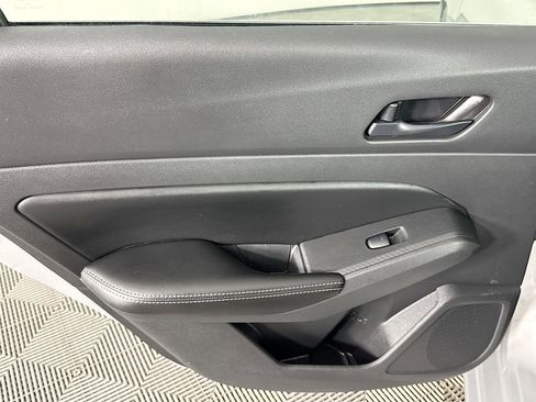 Used 2024 Nissan Altima 2.5 SV image 25