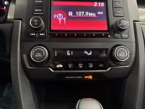 Used 2019 Honda Civic Sport image 32