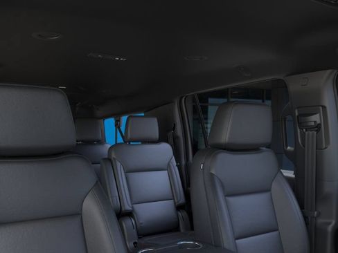 New 2026 Chevrolet Suburban LT w/ Comfort Package RWD image 24