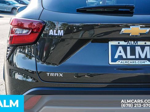 Used 2024 Chevrolet Trax LT image 13