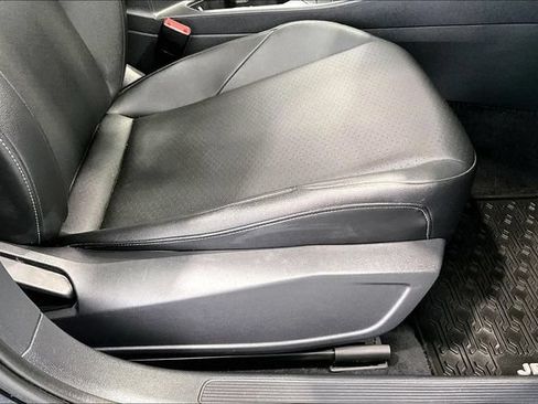 Used 2019 Volkswagen Jetta SE FWD image 45