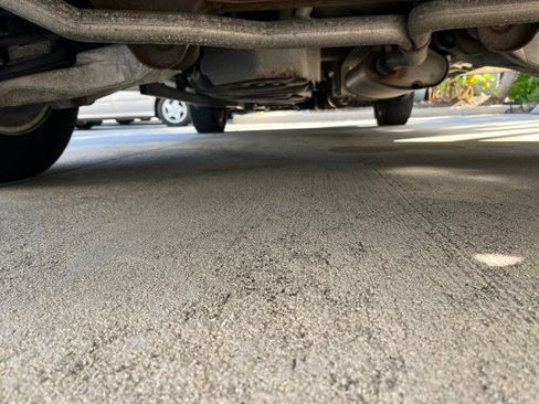 Used 2011 Buick Enclave CXL image 23