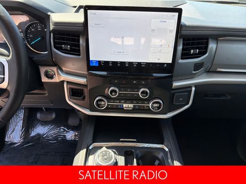 Used 2024 Ford Expedition XLT image 16
