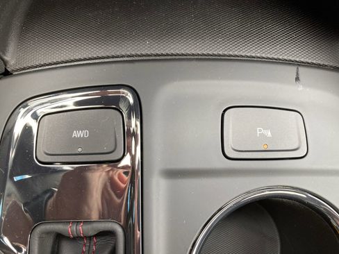 Used 2024 Chevrolet Equinox RS AWD/4WD image 38