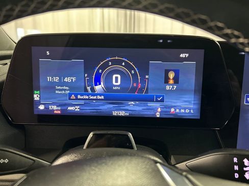 Used 2025 Chevrolet Traverse LT w/ Enhanced Driving Package image 16