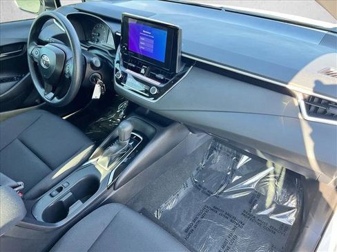 Certified 2025 Toyota Corolla LE image 22