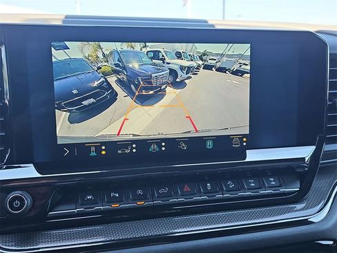 Used 2023 Chevrolet Silverado 1500 ZR2 image 15