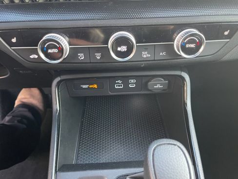 Used 2025 Honda CR-V EX image 13