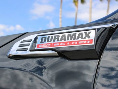 Used 2025 GMC Sierra 2500 Denali w/ Denali Reserve Package AWD/4WD image 18