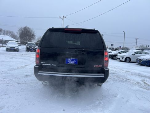 Used 2010 GMC Yukon XL Denali image 6