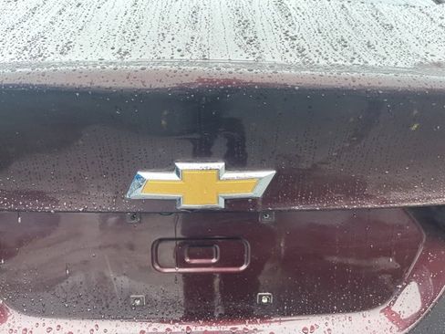 Used 2021 Chevrolet Malibu LS image 22