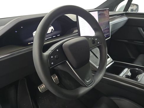 Used 2022 Tesla Model X Plaid AWD/4WD image 4