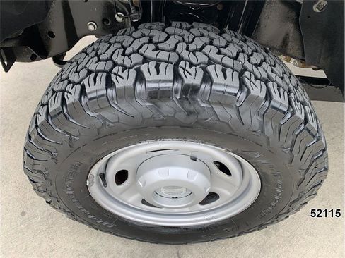 Used 2015 Ford F250 XL w/ Power Equipment Group image 17