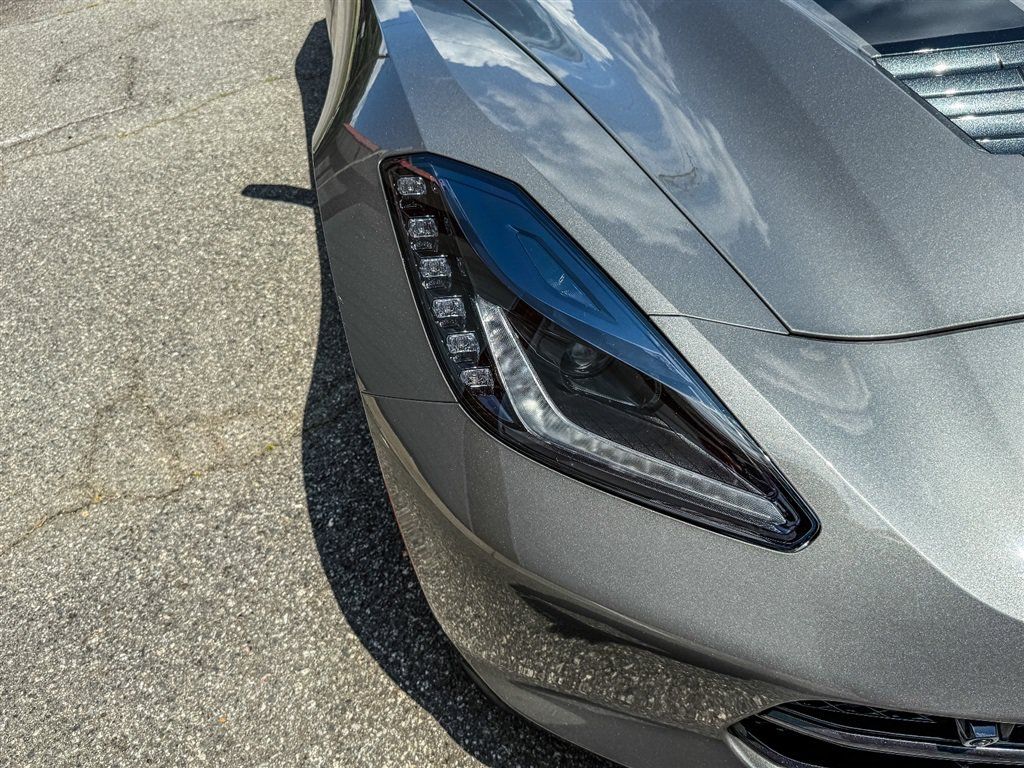 Used 2016 Chevrolet Corvette Stingray Coupe RWD image 15