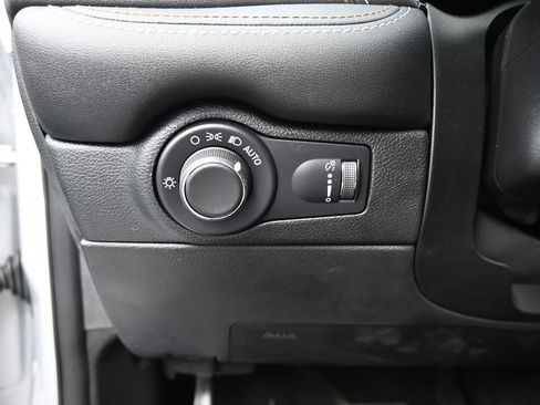 Used 2025 Dodge Durango SRT Hellcat AWD/4WD image 23