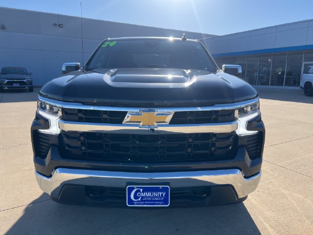 Certified 2024 Chevrolet Silverado 1500 LT AWD/4WD image 8