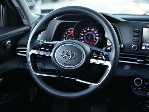 Used 2023 Hyundai Elantra SEL w/ Cargo Package image 16