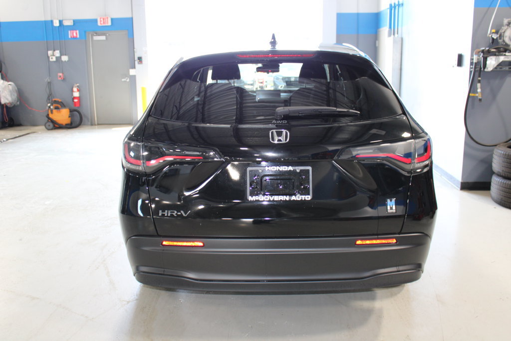 New 2027 Honda HR-V LX image 11