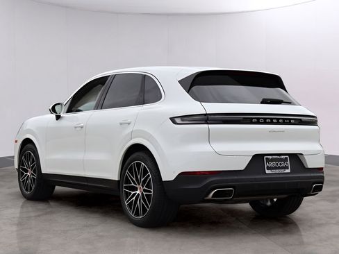 New 2026 Porsche Cayenne AWD/4WD image 3