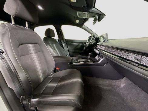 Used 2023 Honda Civic Sport image 29
