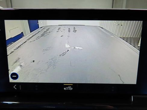 Used 2023 Chevrolet Silverado 1500 ZR2 w/ Technology Package image 23