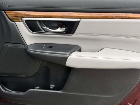 Used 2018 Honda CR-V Touring image 6