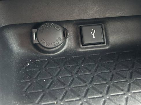 Certified 2021 Toyota RAV4 XLE image 23