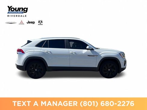 Used 2024 Volkswagen Atlas Cross Sport SE AWD/4WD image 6
