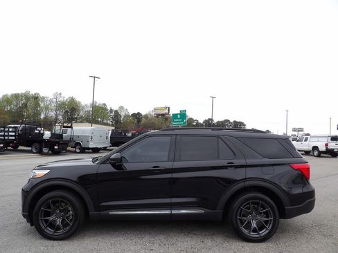 Used 2022 Ford Explorer XLT w/ Equipment Group 202A image 64