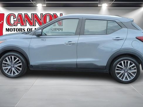 Used 2021 Nissan Kicks SV FWD image 8