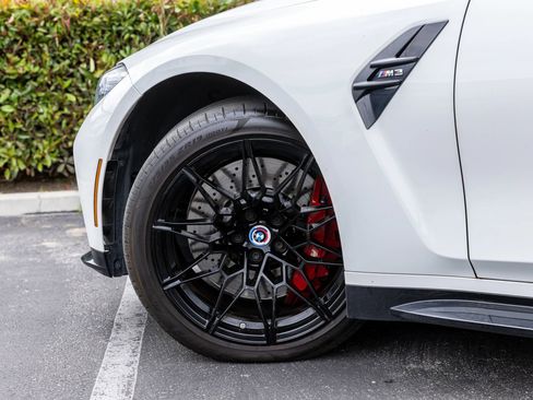 Used 2023 BMW M3 w/ M Carbon Exterior Package RWD image 34