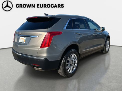Used 2017 Cadillac XT5 FWD image 6