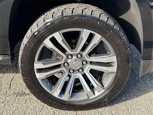 Used 2018 GMC Yukon XL Denali w/ Denali Ultimate Package image 12