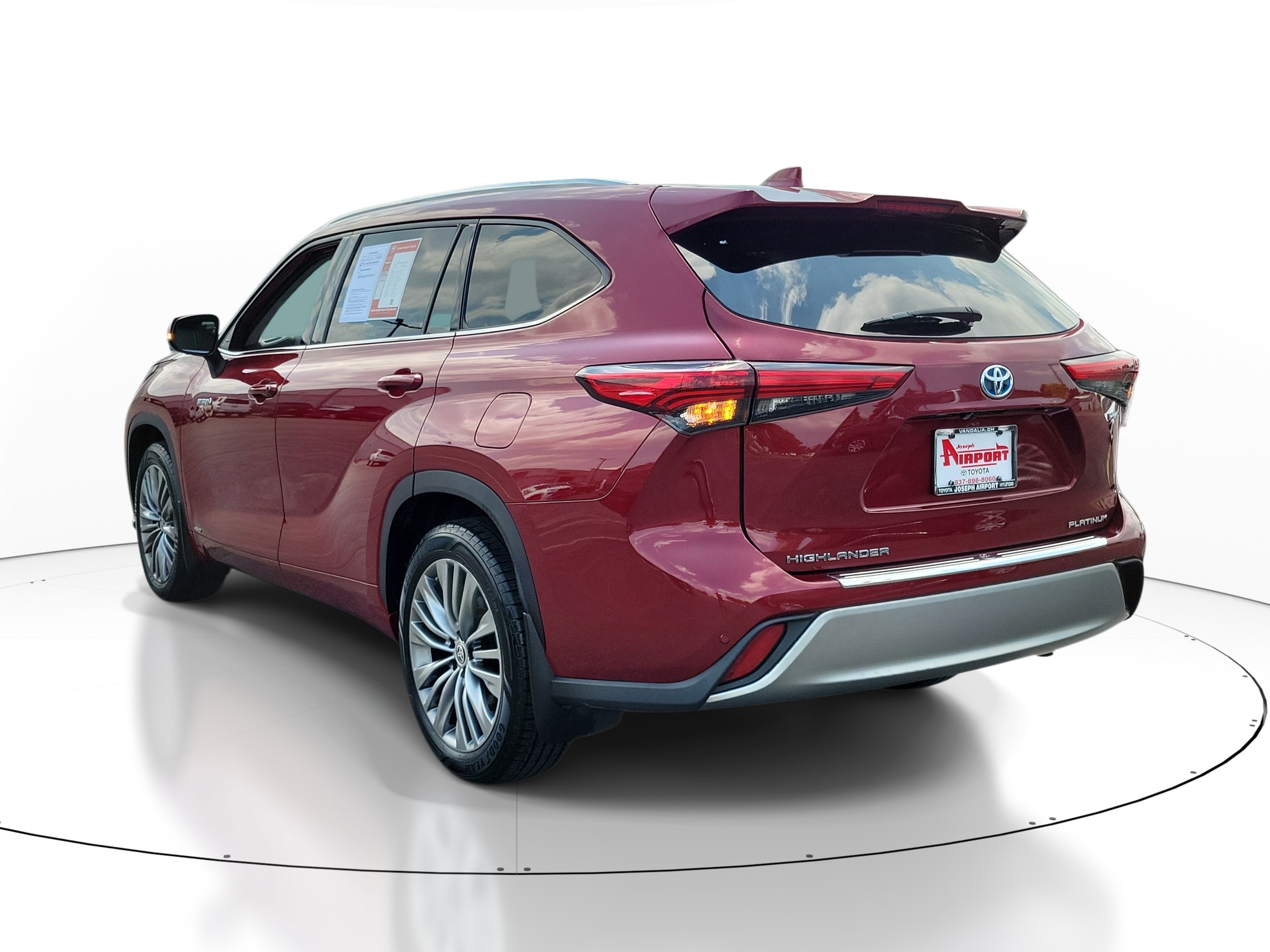 Used 2020 Toyota Highlander Platinum AWD/4WD image 3