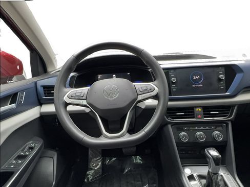Used 2022 Volkswagen Taos SE FWD image 34