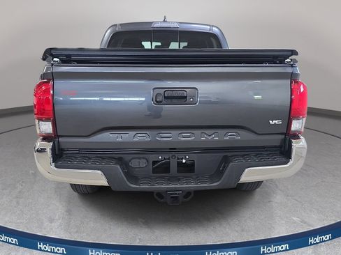 Used 2020 Toyota Tacoma SR5 RWD image 8