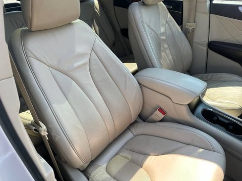 Used 2017 Lincoln MKC Select FWD image 28