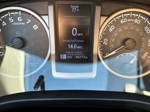 Used 2017 Toyota Tacoma SR5 w/ Tow Package image 23