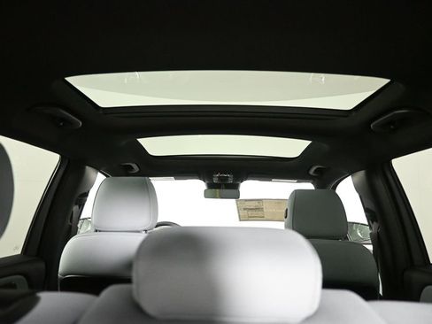 New 2026 Mercedes-Benz GLB 250 image 17