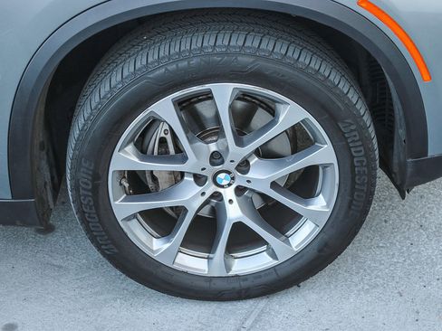 Used 2024 BMW X5 sDrive40i w/ Parking Assistance Package image 11