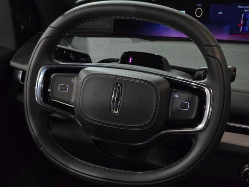 New 2025 Lincoln Navigator L Reserve w/ Jet Appearance Package image 19