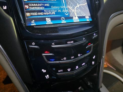 Used 2013 Cadillac XTS Luxury w/ Driver Awareness Package image 10