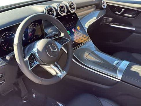Used 2026 Mercedes-Benz GLC 300 4MATIC image 25