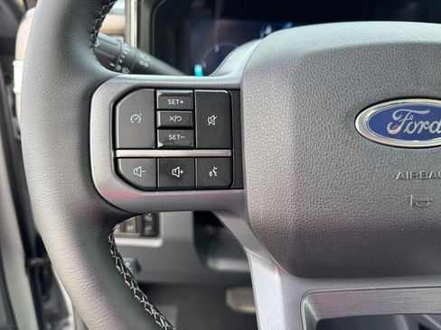 New 2026 Ford F250 Lariat w/ Black Appearance Package image 22