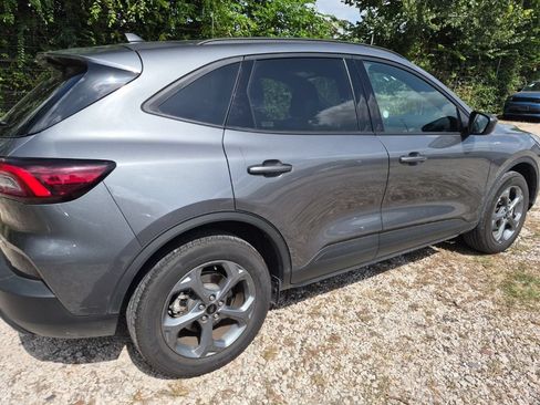 Used 2025 Ford Escape ST-Line AWD/4WD image 3