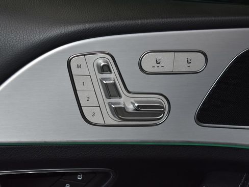 Used 2024 Mercedes-Benz GLE 450e 4MATIC image 5