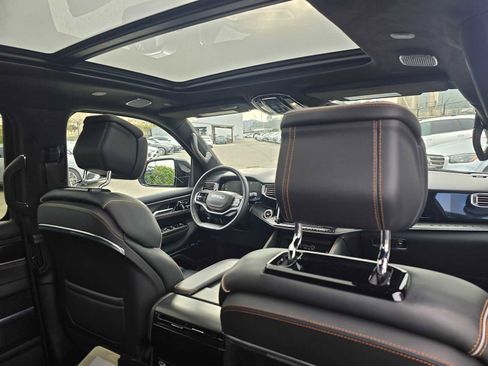 Used 2024 Jeep Grand Wagoneer L Series III w/ Quick Order Packagew 28T image 15