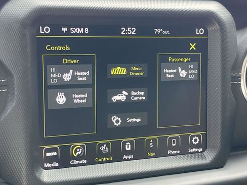 Used 2022 Jeep Wrangler Unlimited Sahara w/ Cold Weather Group image 17