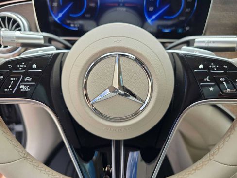Used 2022 Mercedes-Benz EQS 450+ Sedan image 24