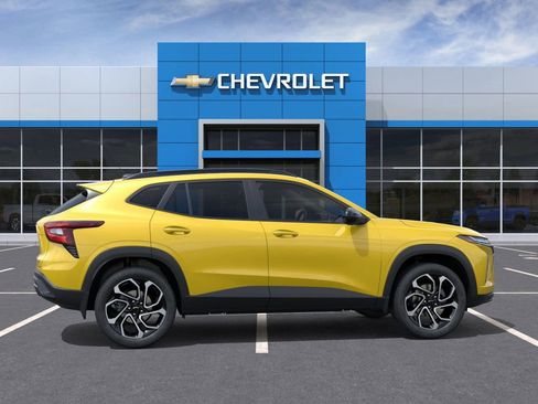 New 2025 Chevrolet Trax RS w/ Driver Confidence Package FWD image 6
